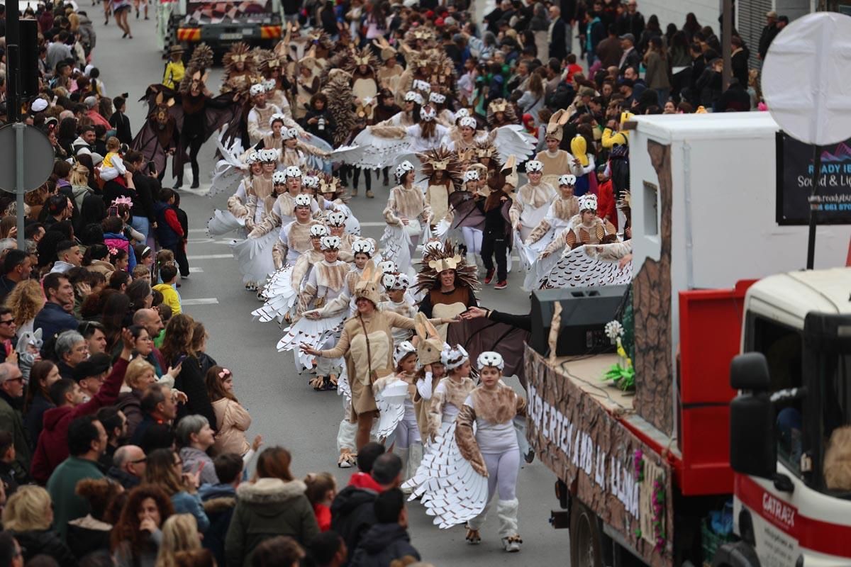 Búscate en las imágenes de la rúa de Carnaval de Ibiza