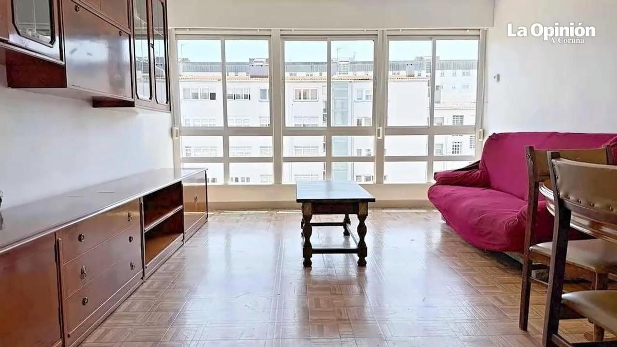 A la venta un piso de cuatro habitaciones en el Barrio de las Flores por 169.000 euros