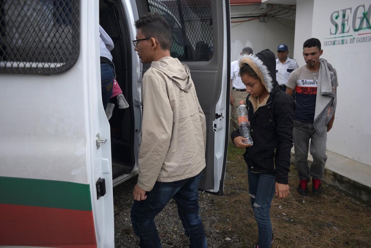 Migrants board a vehicle of the National Migration Institute  INM  after being detained at a checkpoint in Comitan  in Chiapas state  Mexico June 16  2019  REUTERS Isabel Mateos NO RESALES  NO ARCHIVES