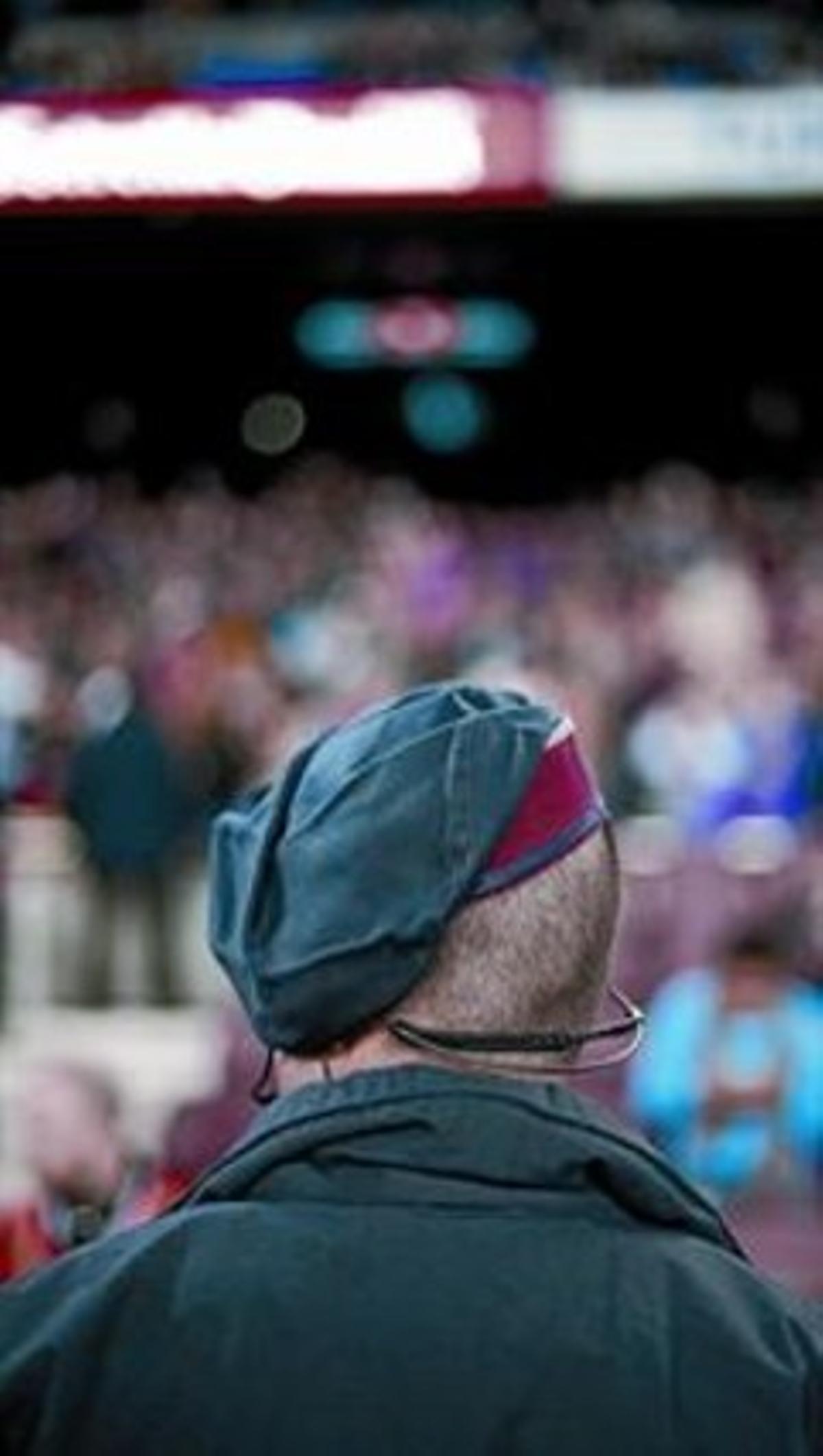 Un mosso, en el partit de dimarts passat del Barça al Camp Nou. Un mosso, en el partit de dimarts passat del Barça al Camp Nou.
