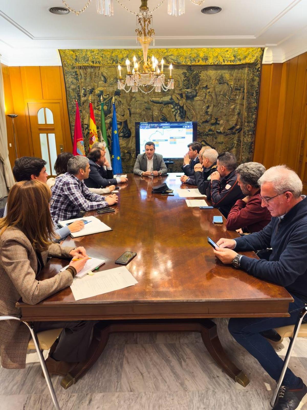 El comité de emergencia local se ha reunido en el Ayuntamiento de Córdoba.