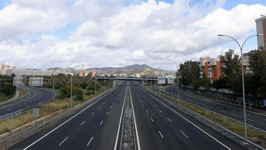 Carreteras desiertas en Málaga capital.