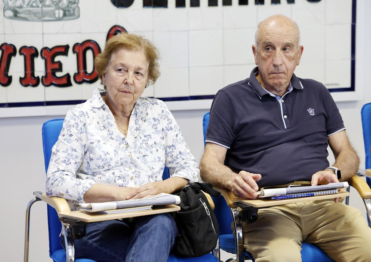 Encuentro de suscriptores de FARO con su jefe de Deportes, Juan Carlos Álvarez