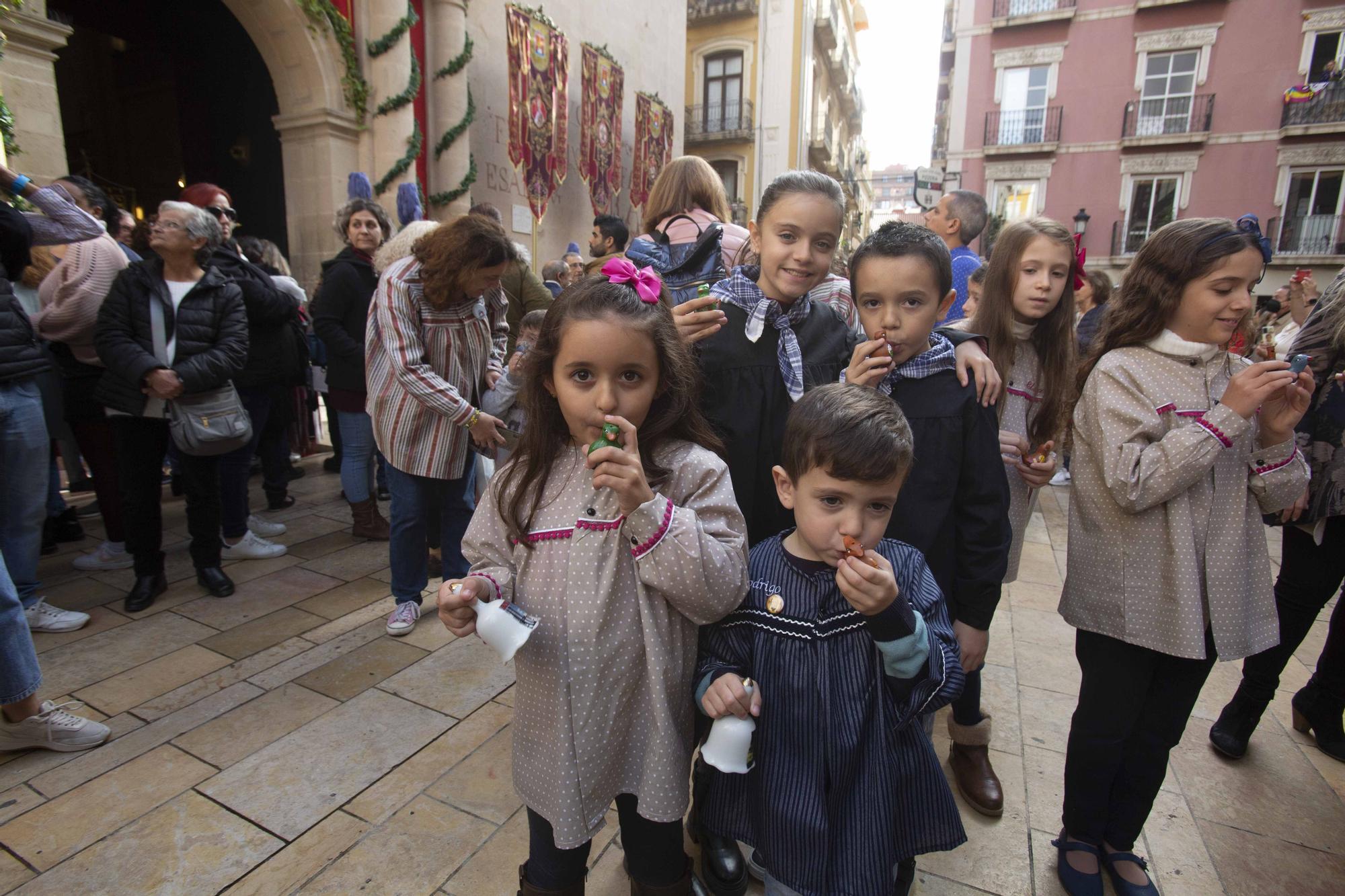 Alicante ha celebrado la festividad de su patrón, San Nicolás, con una misa en la Concatedral de San Nicolás y una procesión