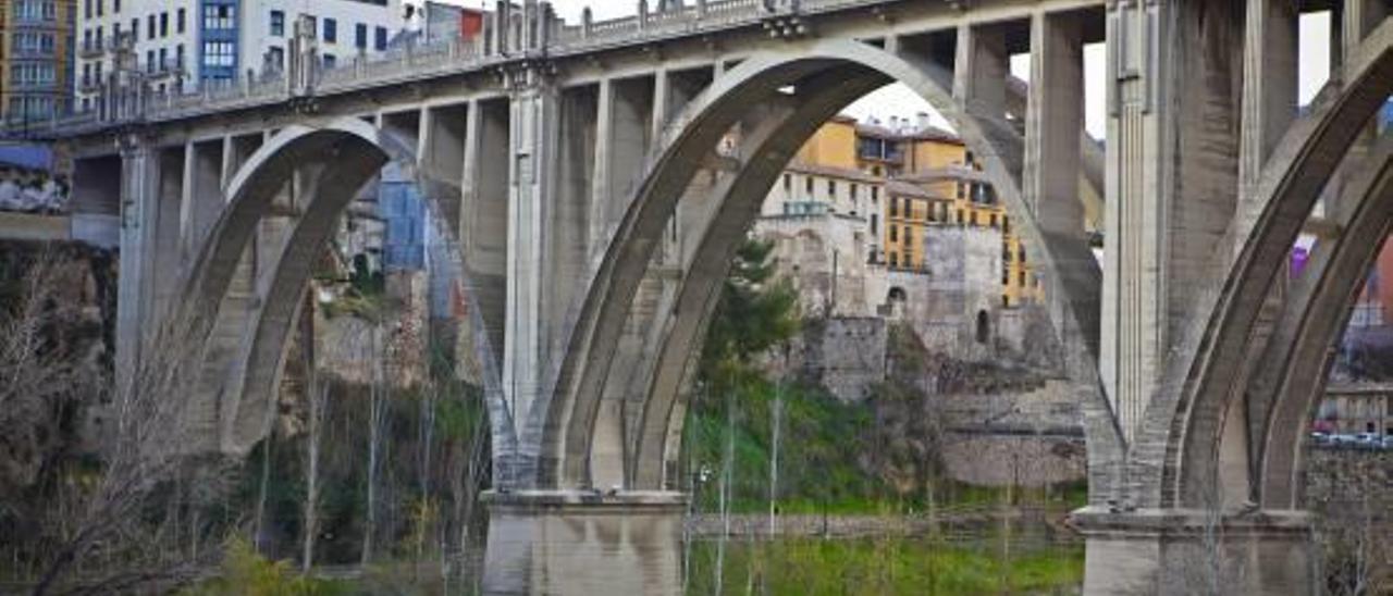 Perspectiva del puente San Jorge.