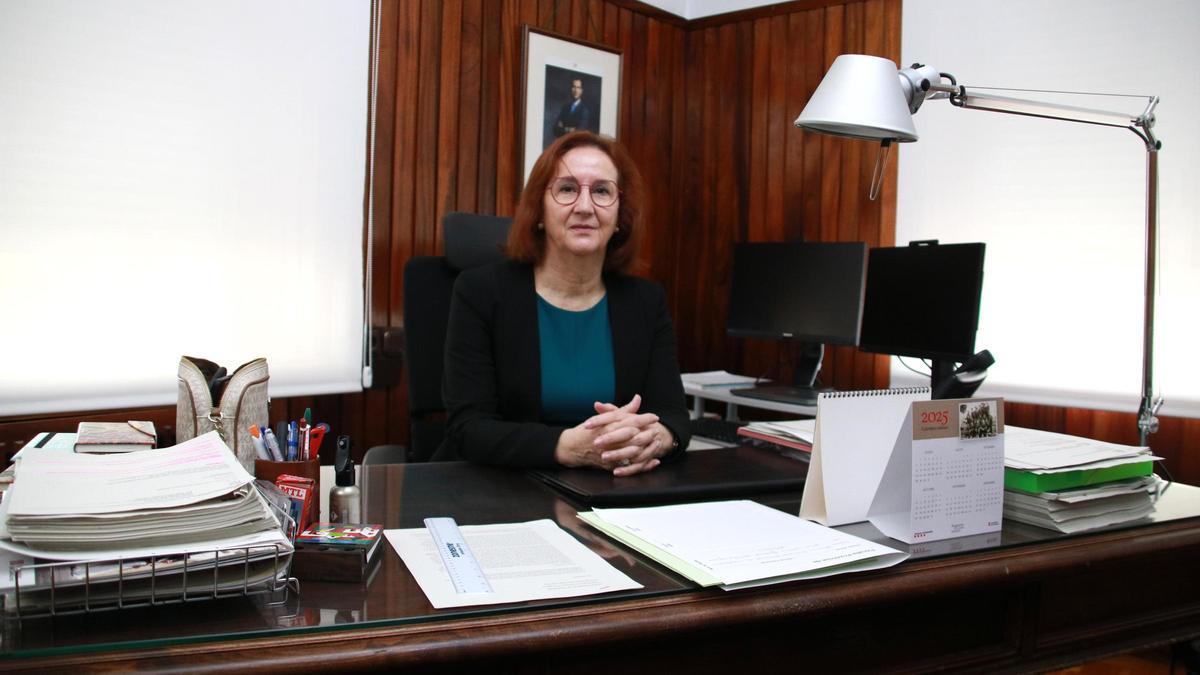 La fiscal jefe de Tarragona, María José Osuna, en su despacho.