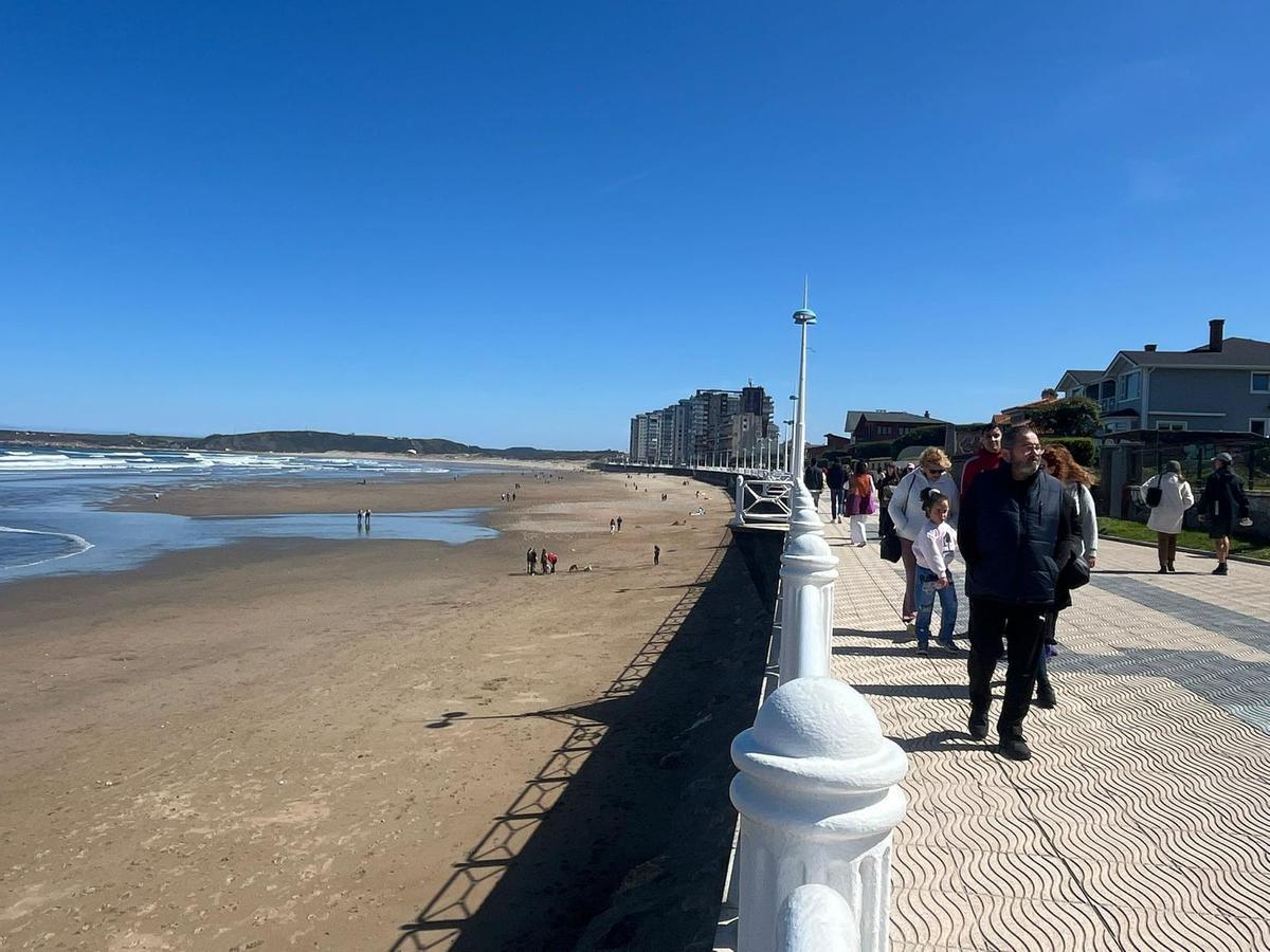El buen tiempo animó a los asturianos a disfrutar del Principado esta Semana Santa