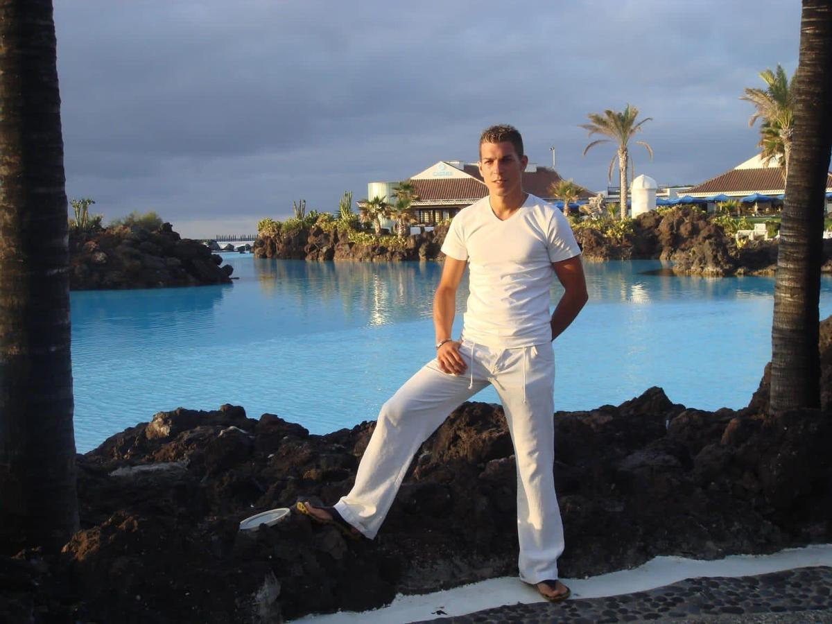 Gregorio García Clavel, el joven valenciano de 42 años que ha encontrado al hombre que le salvó la vida hace 35 años en Mallorca.