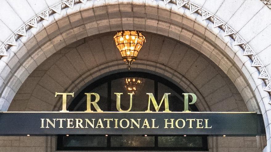 Altos cargos de seis países gastaron más de 720.000 euros en un hotel de Trump para influir en su Administración