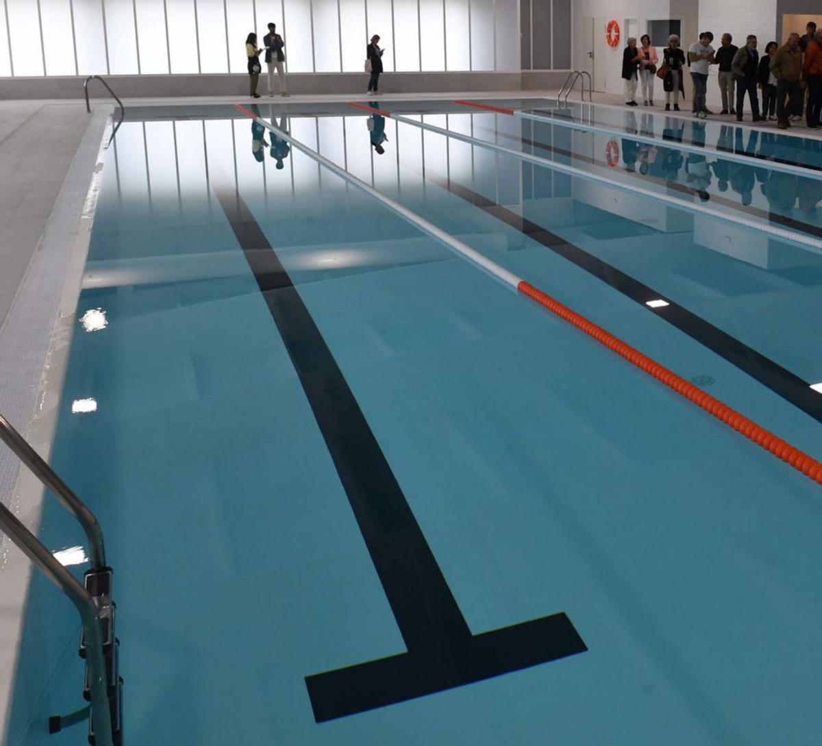 Piscina del polideportivo municipal de O Castrillón.