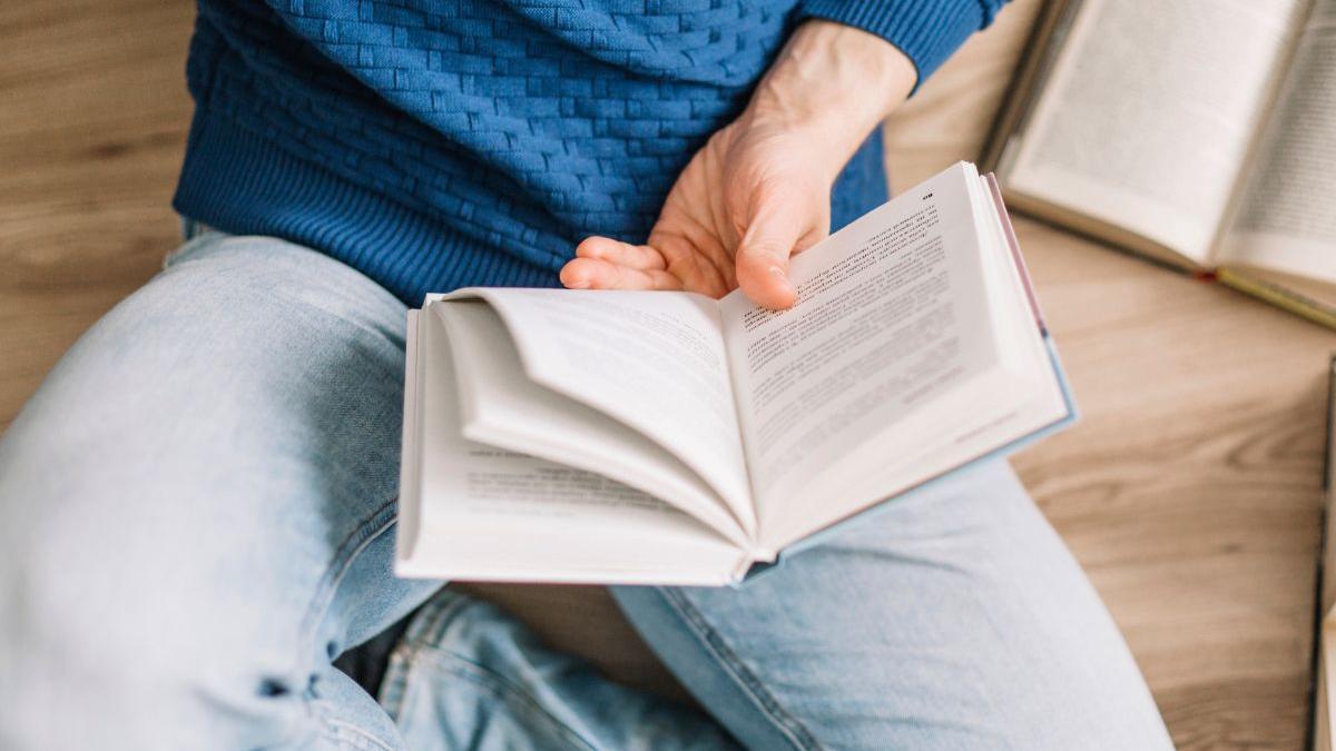 Los 28 libros más adictivos y breves (menos de 500 páginas) que querrás llevar en tu mochila