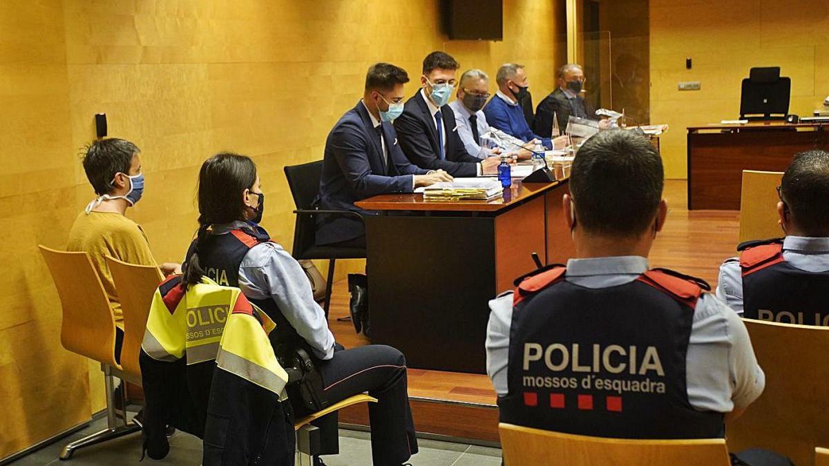 L&#039;acusada confessa que va matar la filla a Girona el 2019 durant el judici ahir a l&#039;Audiència.