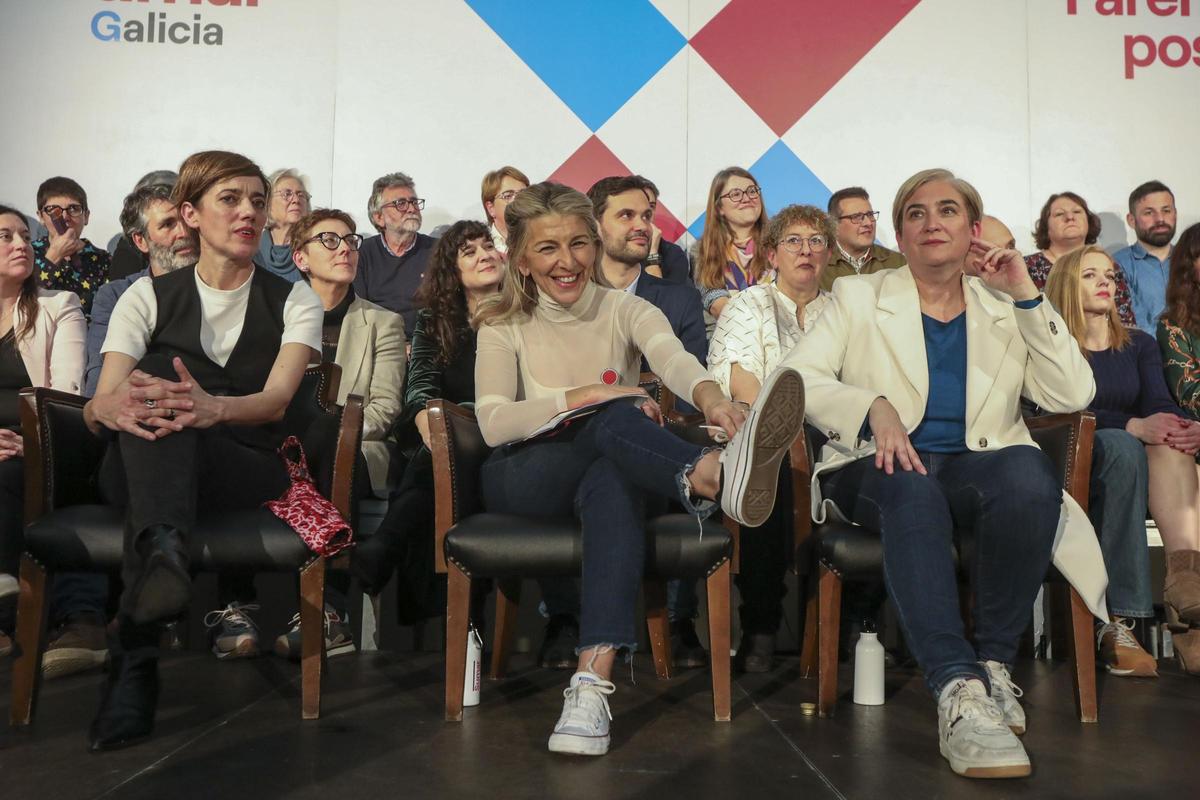 Yolanda Díaz junto a Marta Lois y Ada Colau en la campaña de las gallegas.