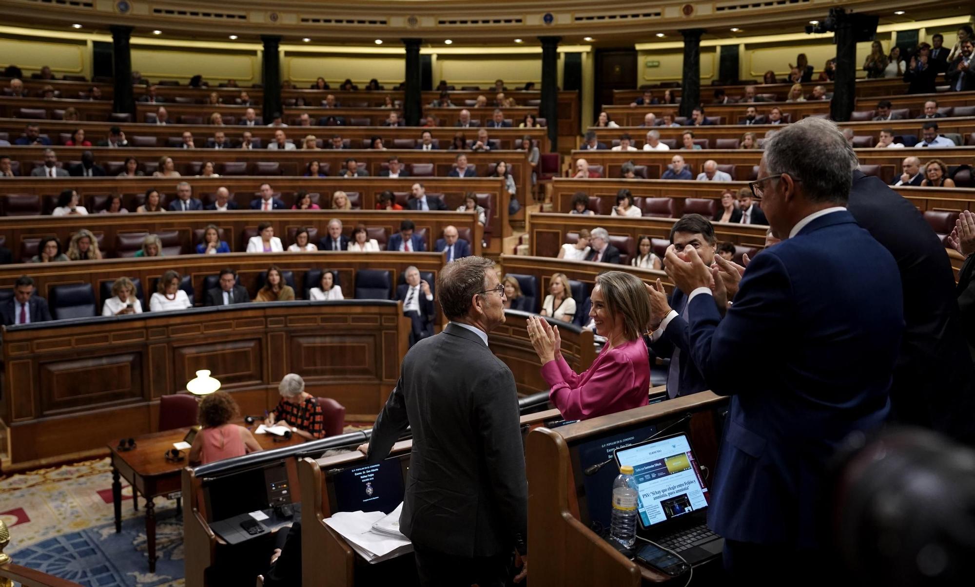 Segunda jornada de la sesión de investidura de Alberto Núñez Feijóo, en imágenes