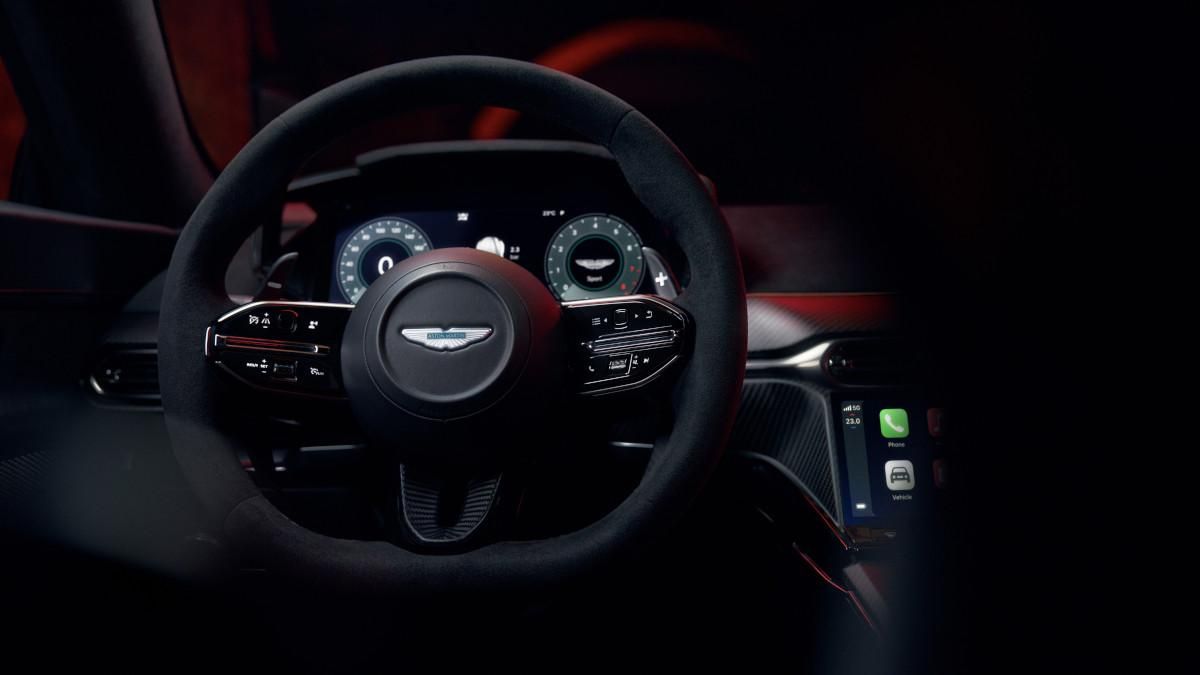 Aston Martin Vantage S