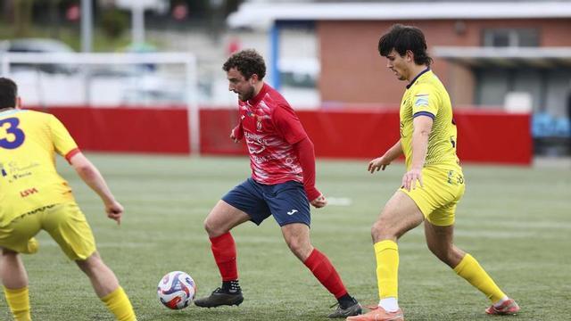 Una acción durante el partido entre el Astur y el Andés de esta temporada. |