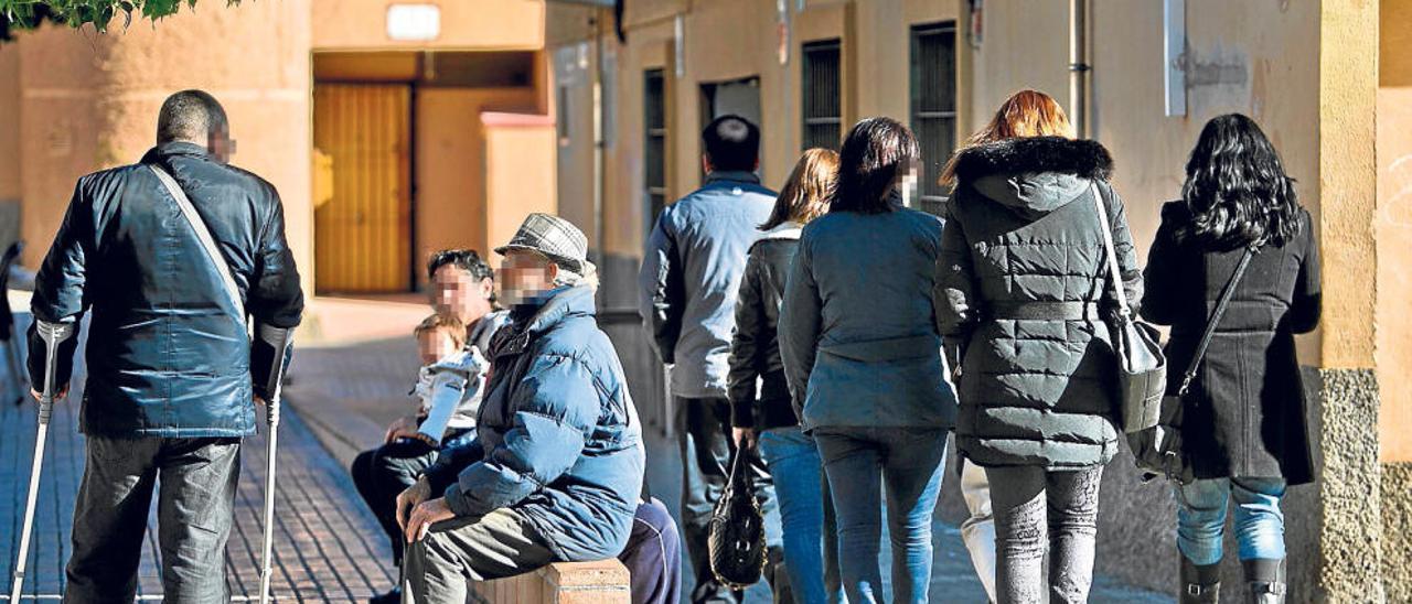 La inversión por habitante en Elche pasa de 130 a siete euros en apenas tres años