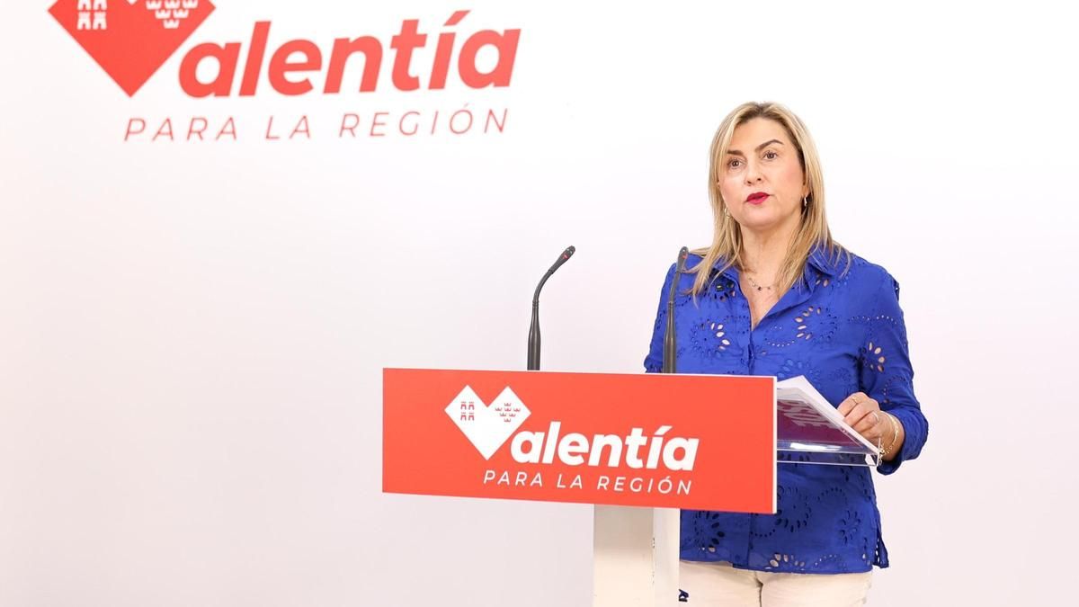 La portavoz parlamentaria del PSOE en la Asamblea Regional, Carmina Fernández.