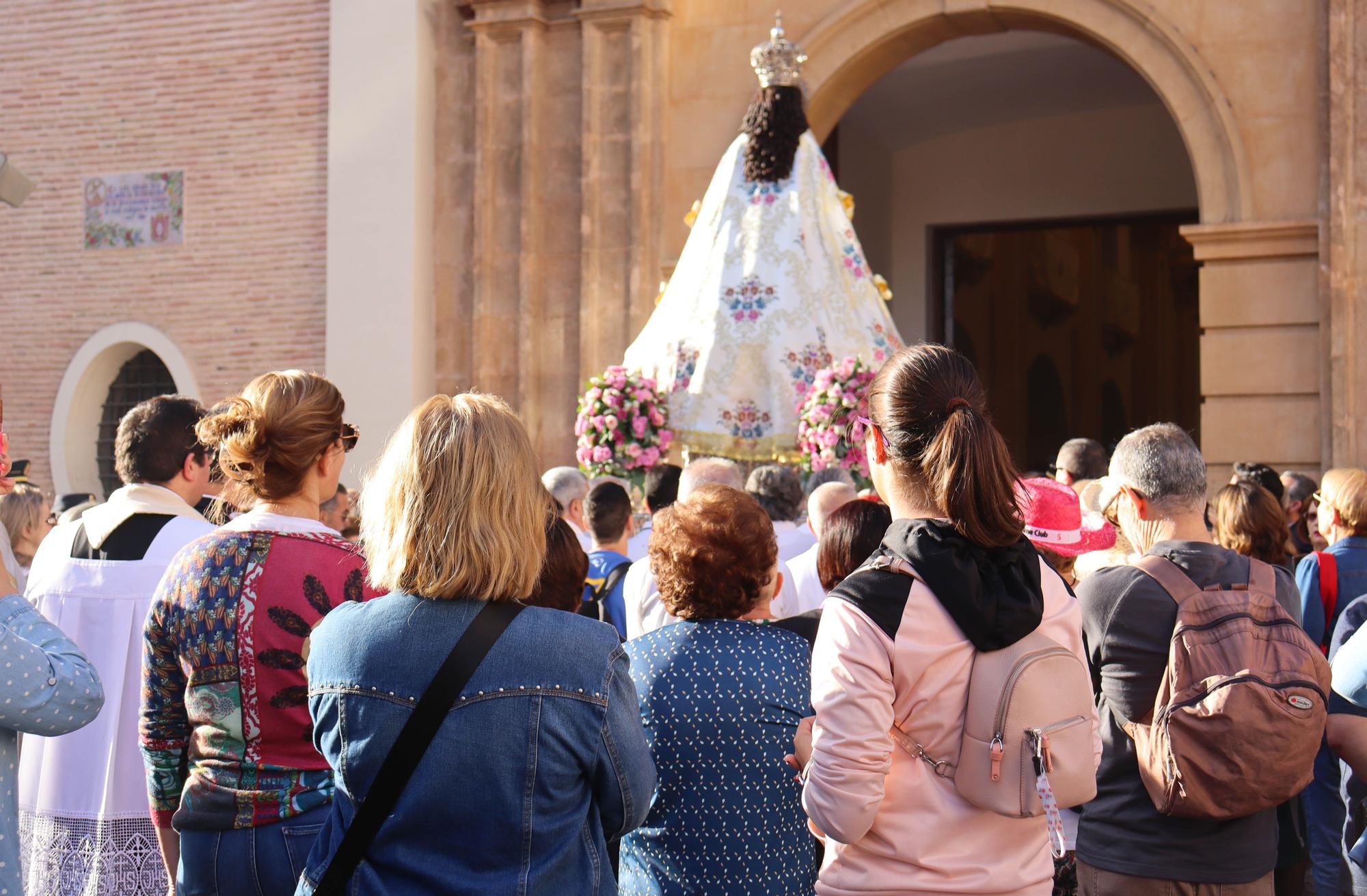 Las imágenes del regreso en romería de la Fuensanta a su santuario