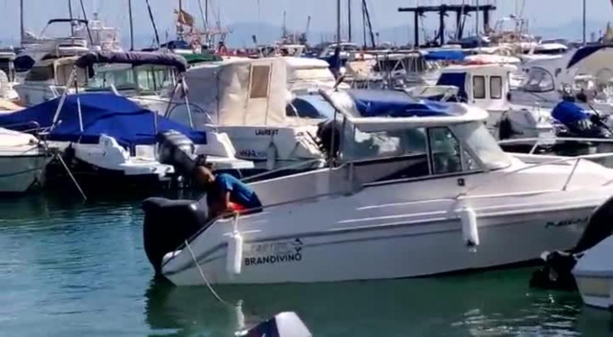 Un mena roba una lancha en Melilla para intentar cruzar el mar de Alborán.