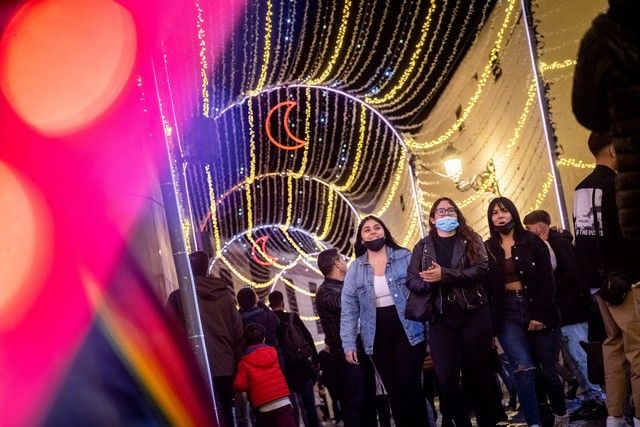 Encendido del alumbrado navideño en el casco de La Laguna