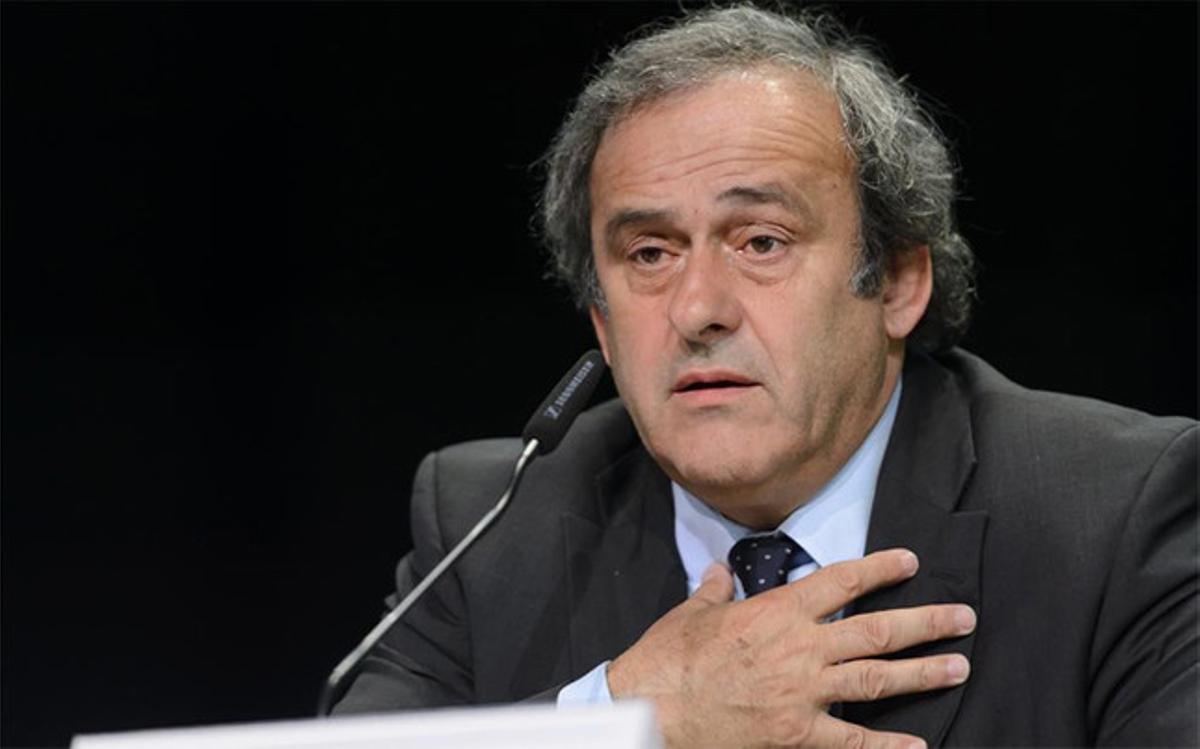 Michel Platini durante una conferencia