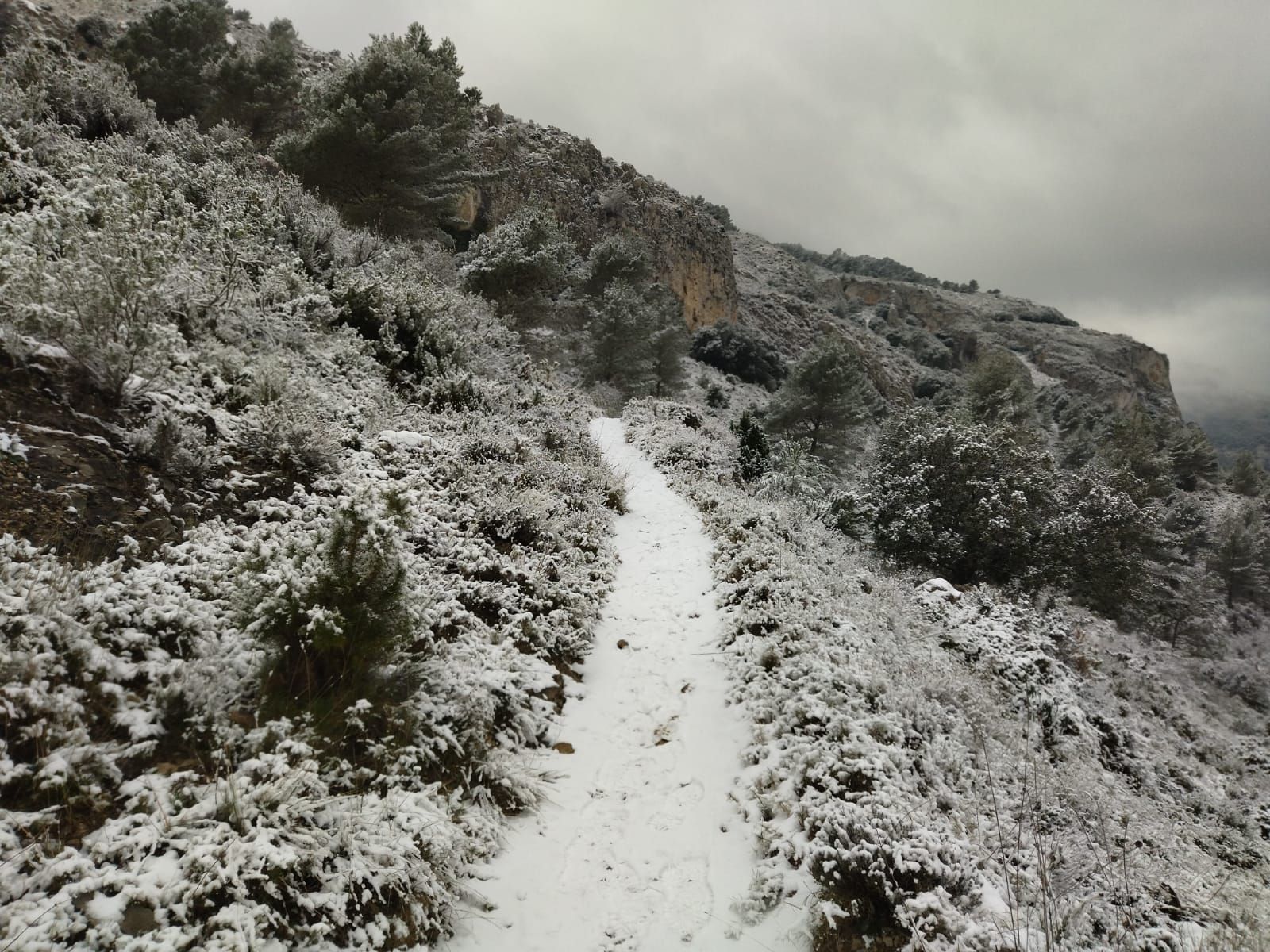 La nieve cubre Castell de Castells