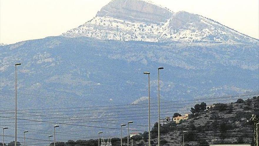 La Generalitat negocia para hacer del Penyagolosa un monte público