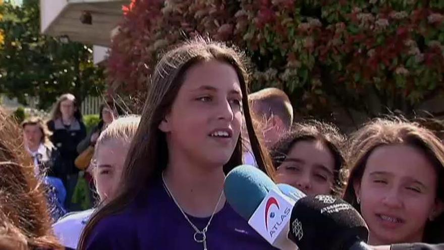 Un equipo infantil femenino se hace con la liga masculina