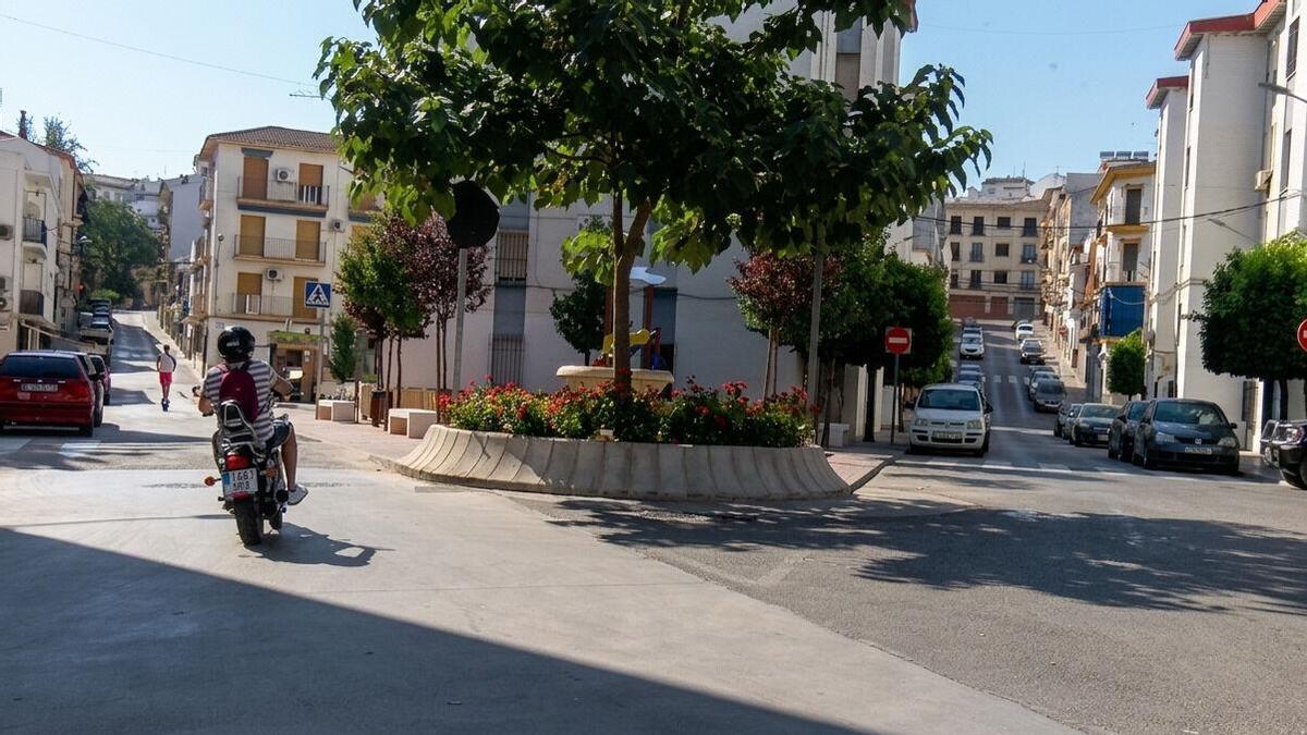 Confluencia entre Juan XXIII y la avenida de América, en el barrio de La Inmaculada de Priego.