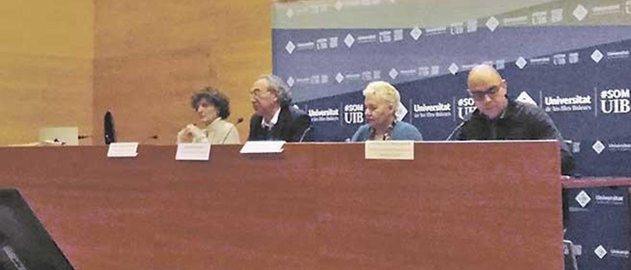 El conseller Martí March va inaugurar la jornada a la UIB.