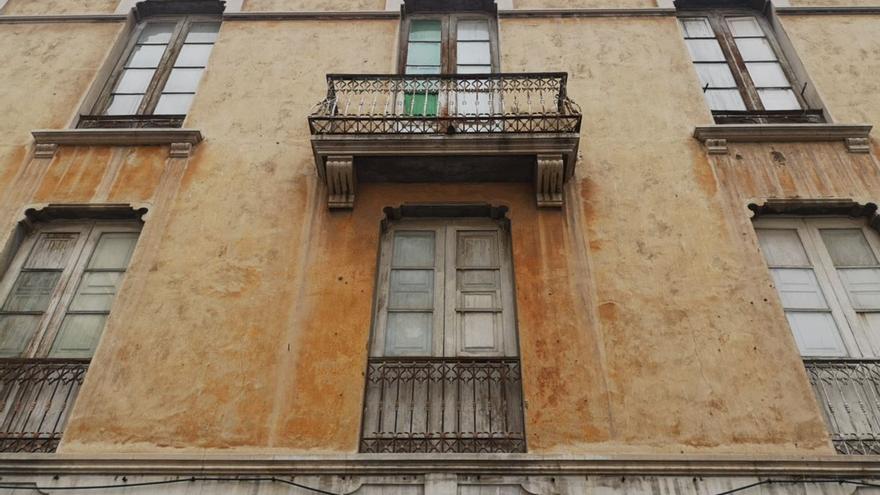 El colectivo Nuestro Patrimonio rechaza la demolición de la casa Pérez Soto