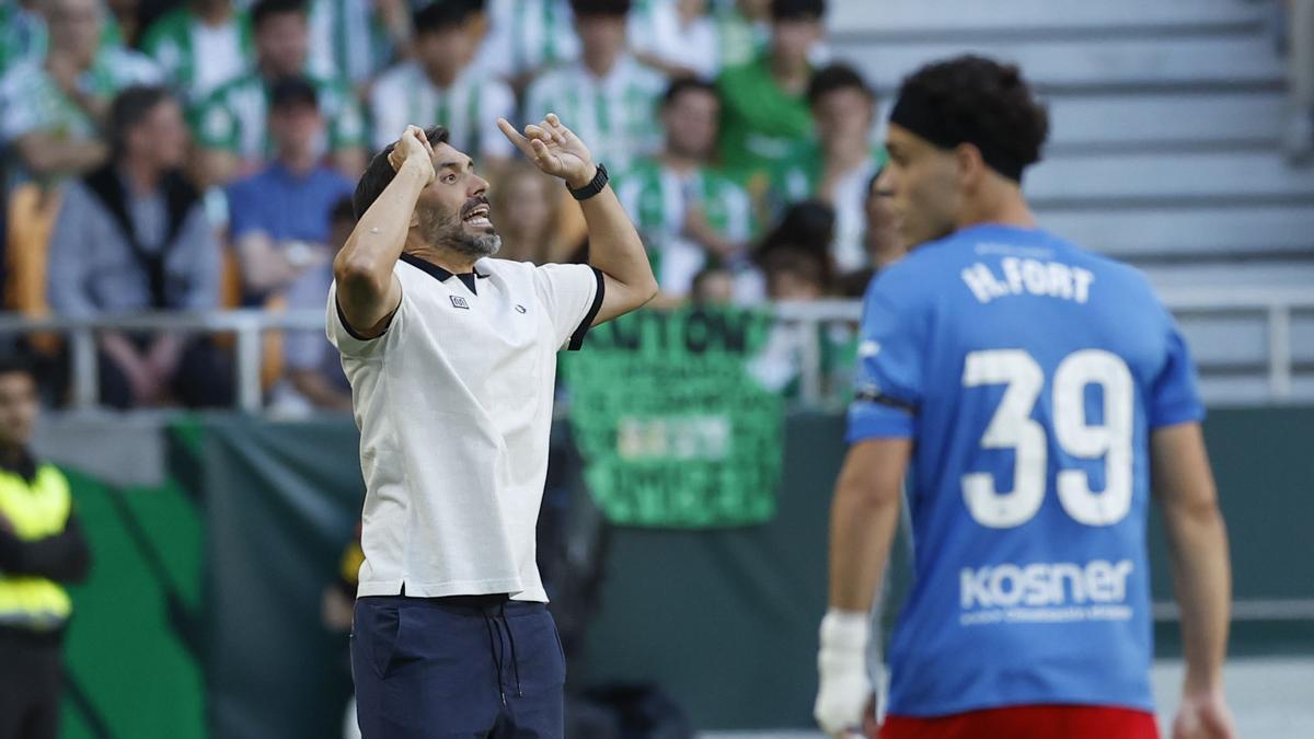 Eder Sarabia, durant el partit de l'Elx a La Cartuja.