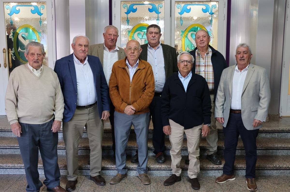 Imagen en la que aparecen algunos de los miembros fundadores de la entidad.