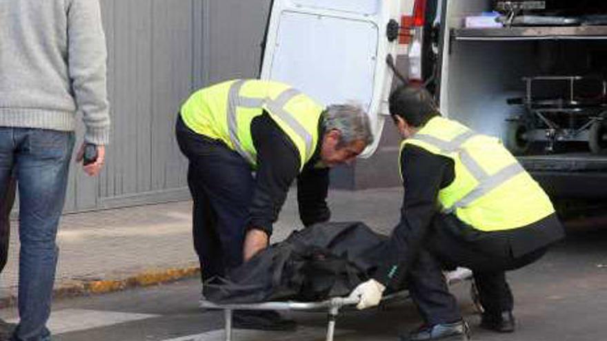 Se fuga de un psiquiátrico y estrangula a su madre