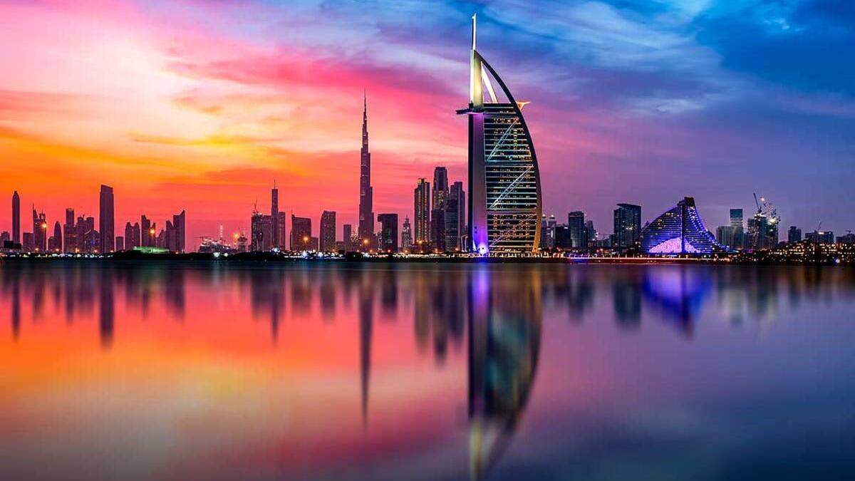 Schon die Skyline von Dubai verrät, hier wird kräftig investiert.