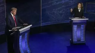 Harris no se despega de Trump tras el debate pero se coloca ya a cinco puntos