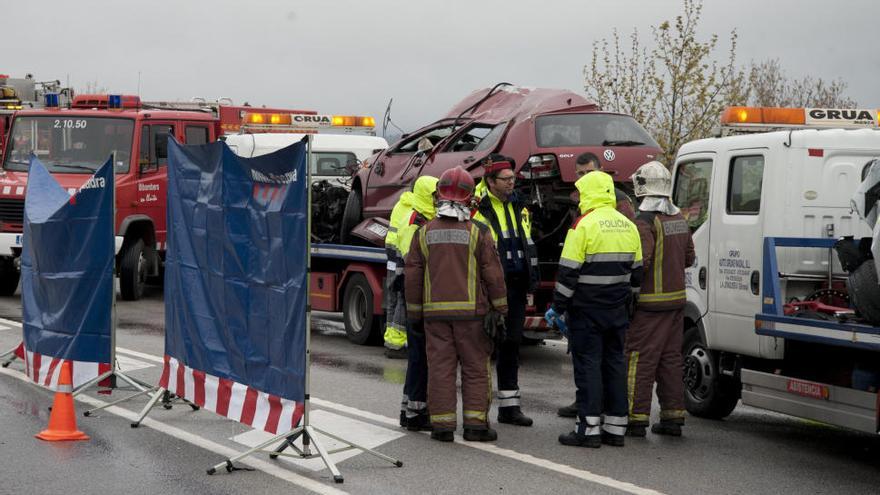 Imágenes del accidente de Girona en el que han muerto 7 personas