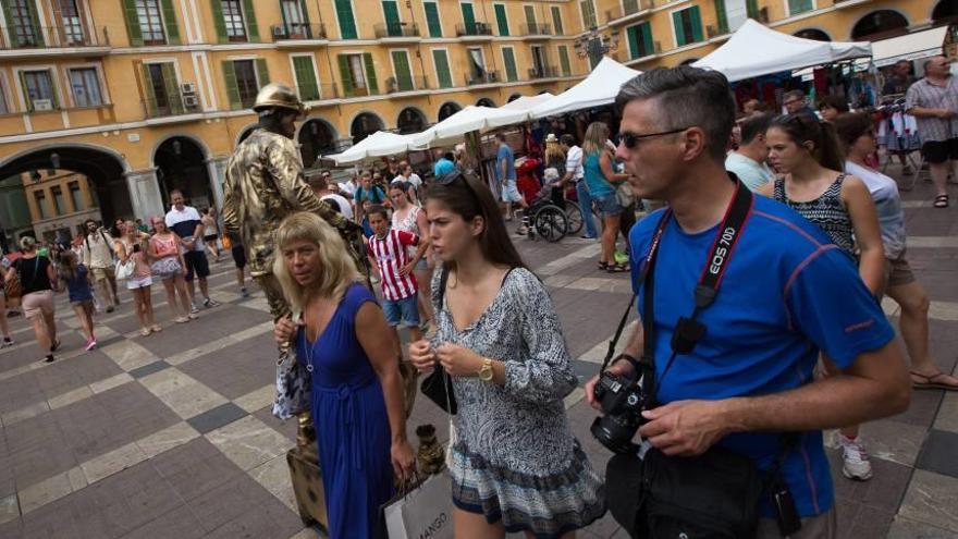 Turistas por Palma, este verano, el de mayor ocupación turística.