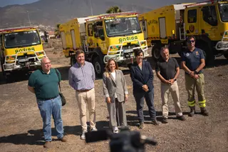 Presentación de los nuevos vehículos del Operativo de Prevención y Extinción de Incendios Forestales