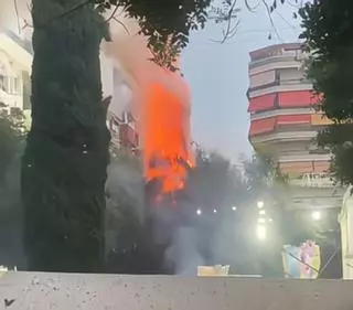 Incendio en la plaza Séneca de Alicante