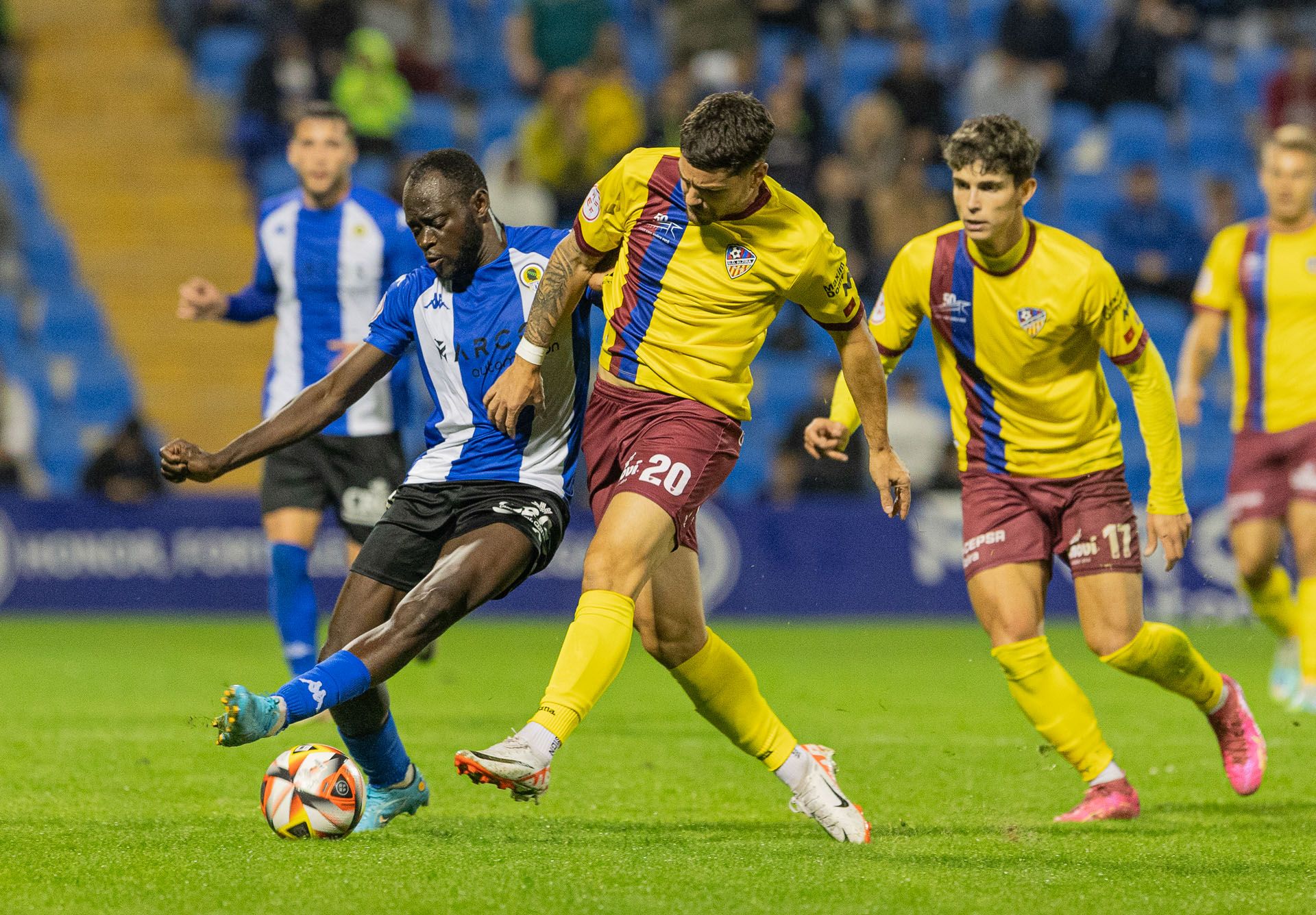 Hércules - Alzira  (1-1): Las mejores fotos primer empate del Hércules en el Rico Pérez