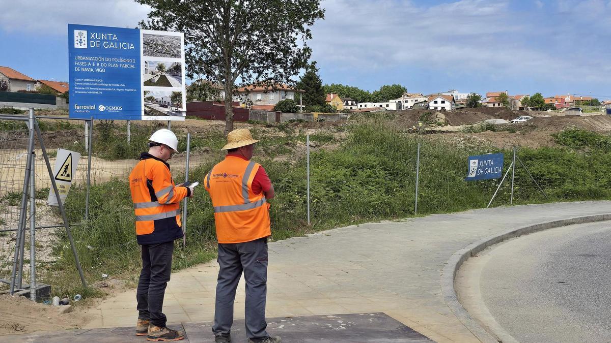 Una de las parecelas urbanizadas en el Polígono 2 de Navia.