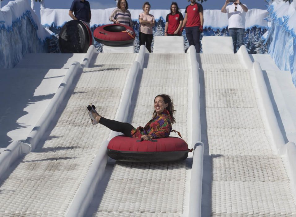 Inauguración del tobogán gigante en Santa Cruz de