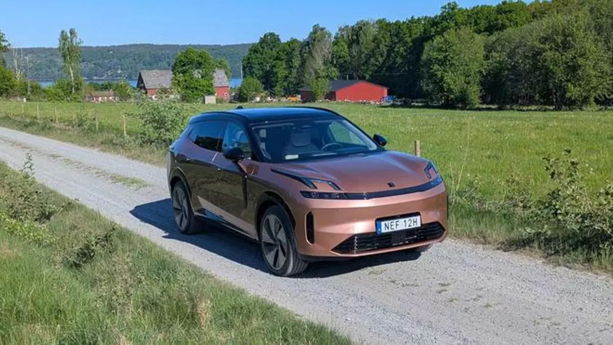 El Lynk & Co 08 es el coche híbrido enchufable que estabas esperando para dar el salto al 'electrico'