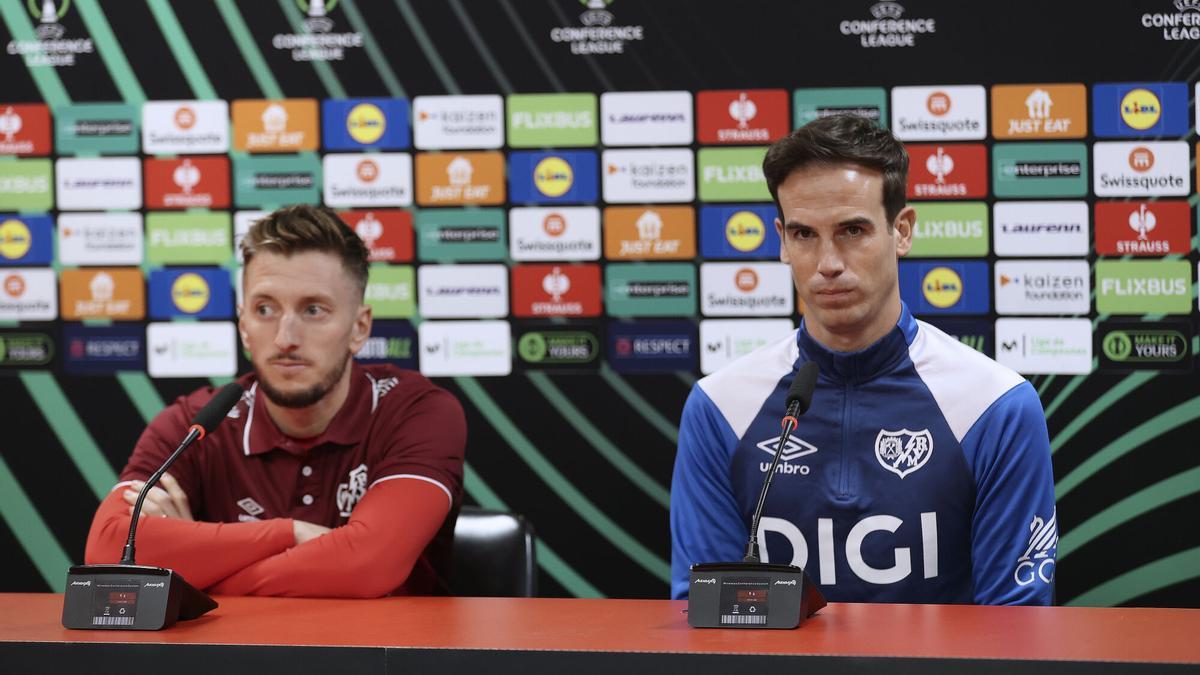 Íñigo Pérez y Balliu en la rueda de prensa previa al partido