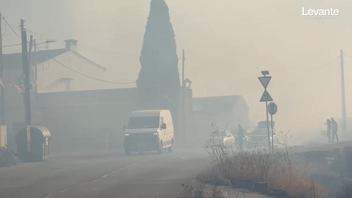 Un incendio en Mas del Jutge pone en alerta Torrent