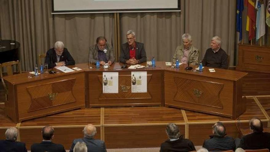 Mesa redonda sobre Luis Suárez en el Sporting Club Casino