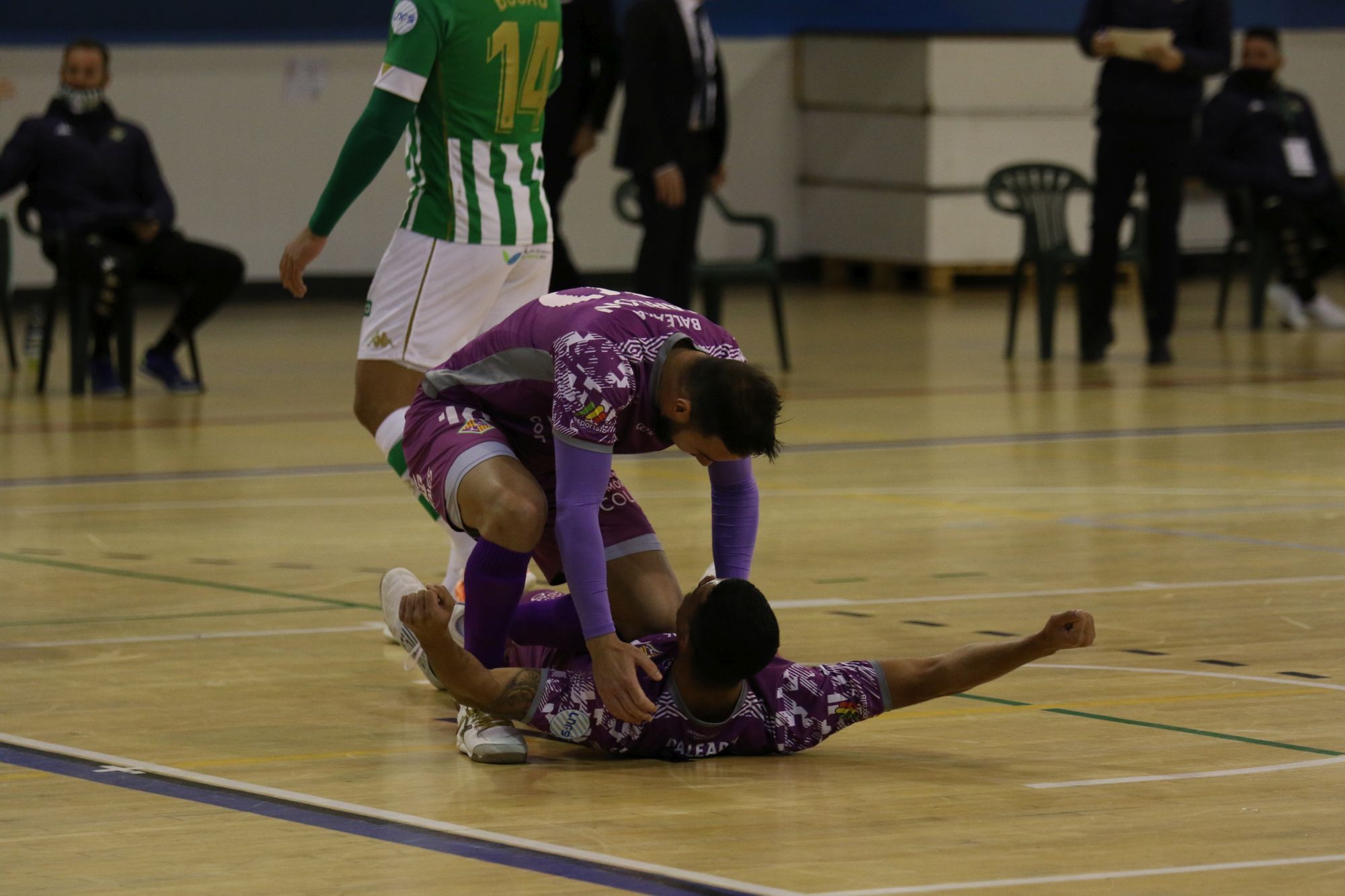 Victoria del Palma Futsal en la pista del Betis