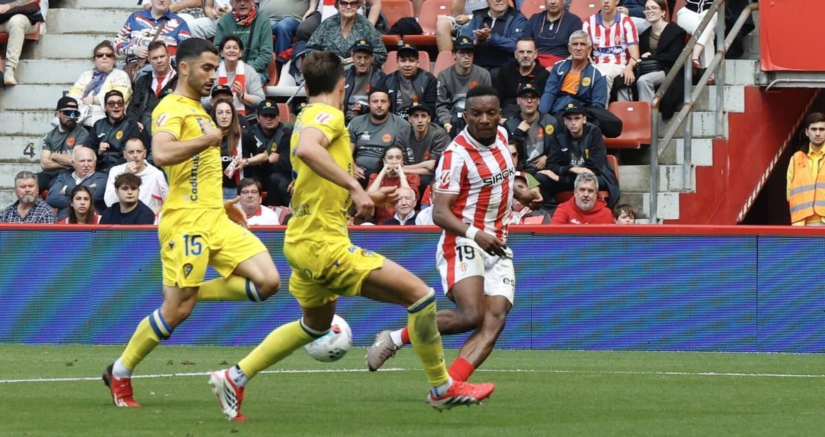EN IMÁGENES: Victoria del Sporting frente al Cádiz en El Molinón